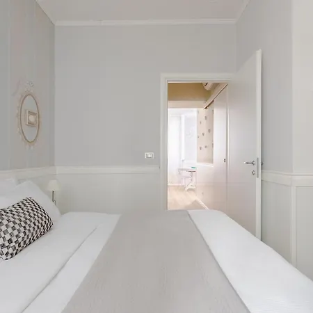 Residenza Della Rosa Apartment