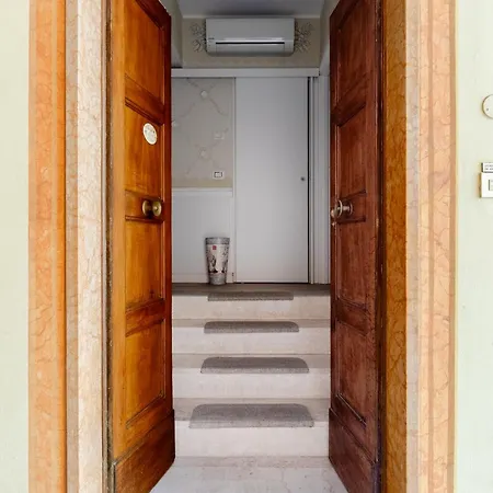 Residenza Della Rosa *